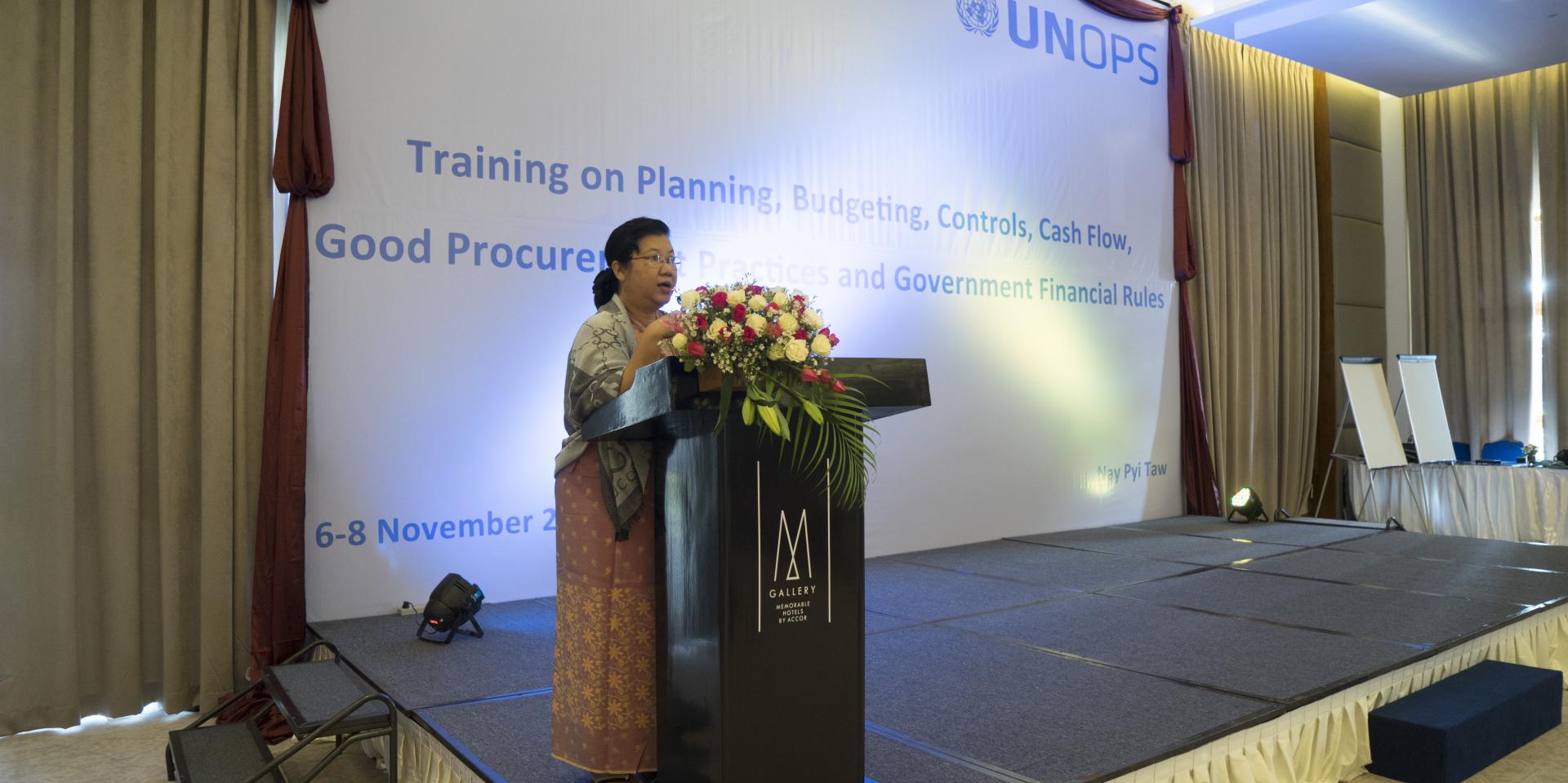 Dr Thandar Lwin, Deputy Director General, Disease Control, DOPH, MOHS, delivers the closing remark for the third batch of training on ‘Planning, Budgeting, Controls, Cash Flow, Good Procurement Practices and Government Financial Rules’, Nay Pyi Taw, 6 November 2017.