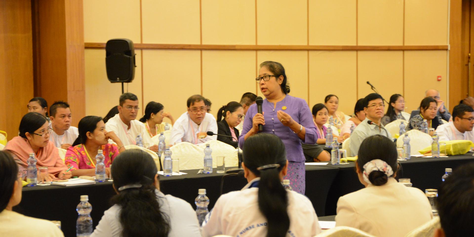 Dr Thuzar Chit Tin, Deputy Director General, Training, DOPH, makes a presentation on inclusive township health planning Dr Thuzar Chit Tin, Deputy Director General, Training, DOPH, in discussion with participants