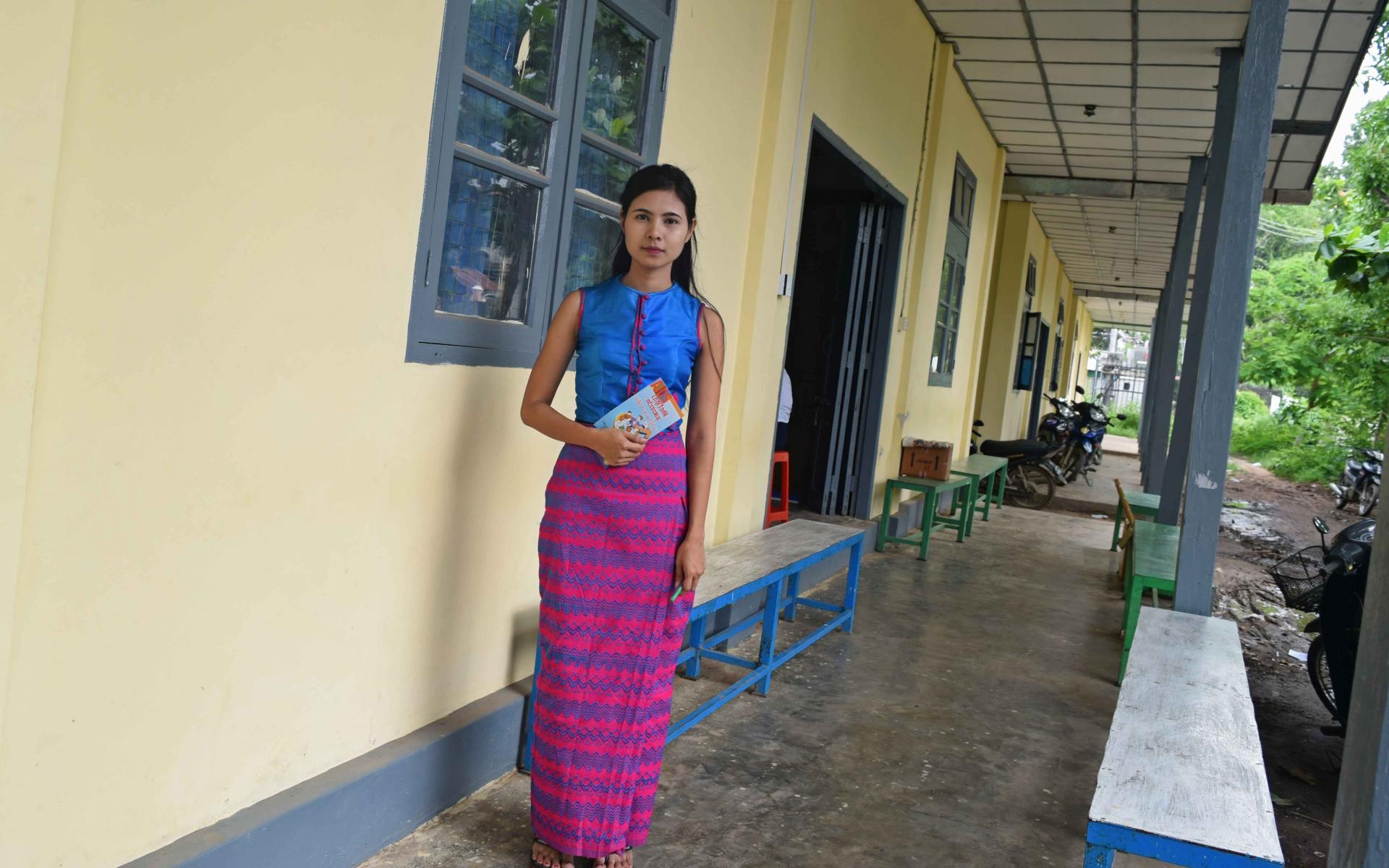 Pyi Gyi Khin ART Programme Officer Dr Cherry Lwin at Hinthada NAP, Hinthada Township, Ayeyarwady Region. Photo: UNOPS