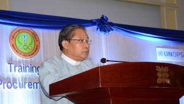 Dr Tun Myint, Regional Public Health Director, MOHS, Yangon Region, delivers an opening address at the training on ‘Planning, budgeting, managed cash flow, procurement principles and government financial rules to MOHS staff at the state and regional levels’, Yangon, 24 November 2018. Photo: UNOPS